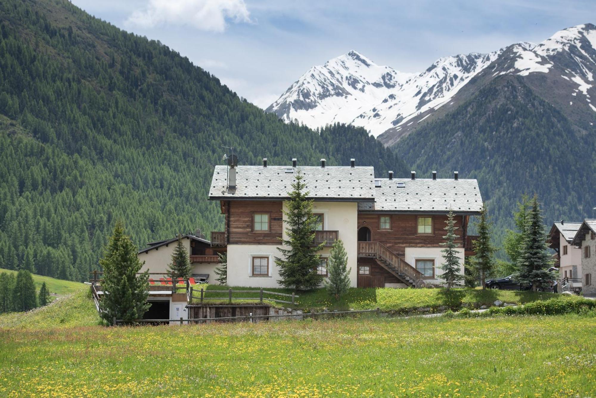Residence Le Cascate ลีวินโญ ภายนอก รูปภาพ