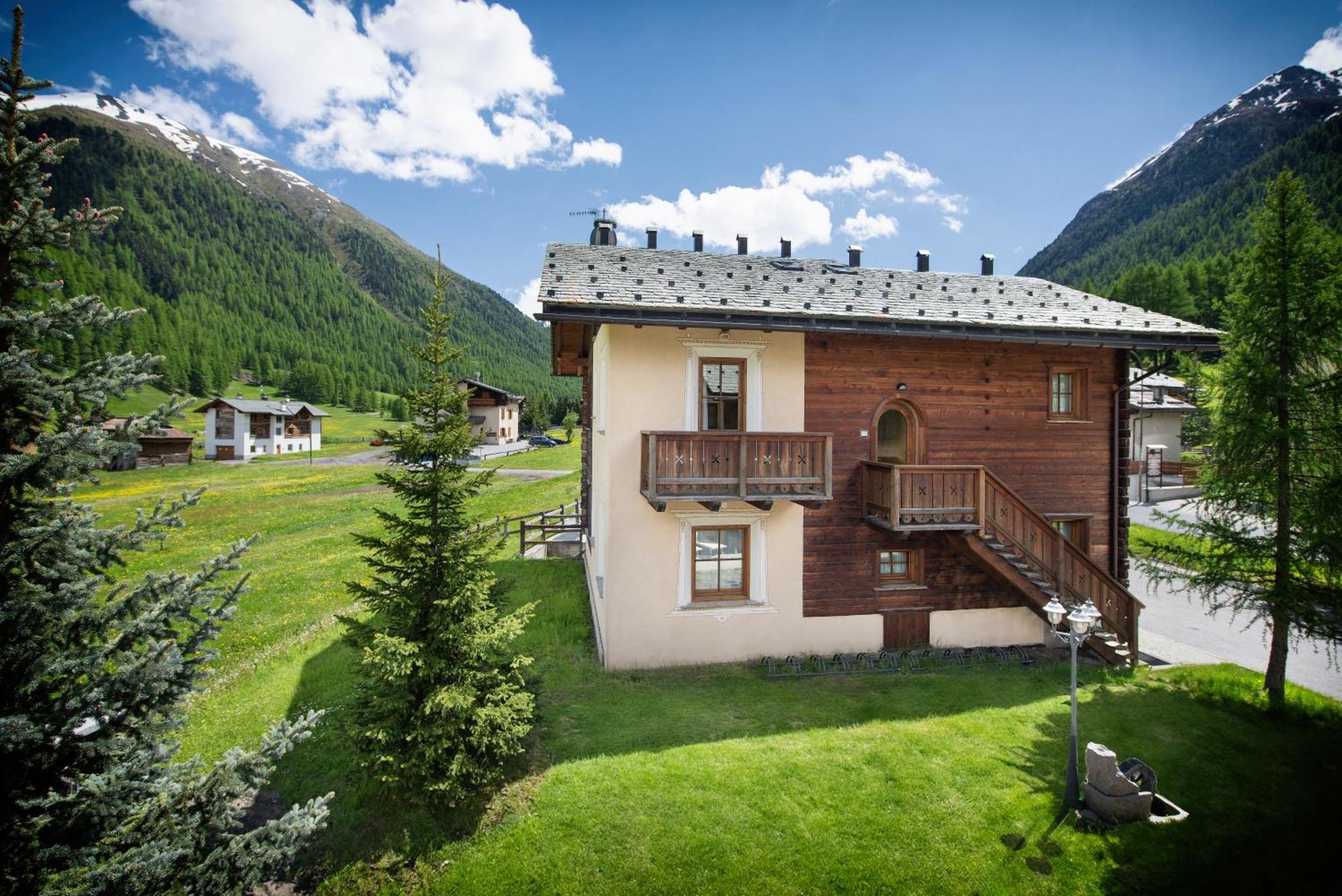 Residence Le Cascate ลีวินโญ ภายนอก รูปภาพ