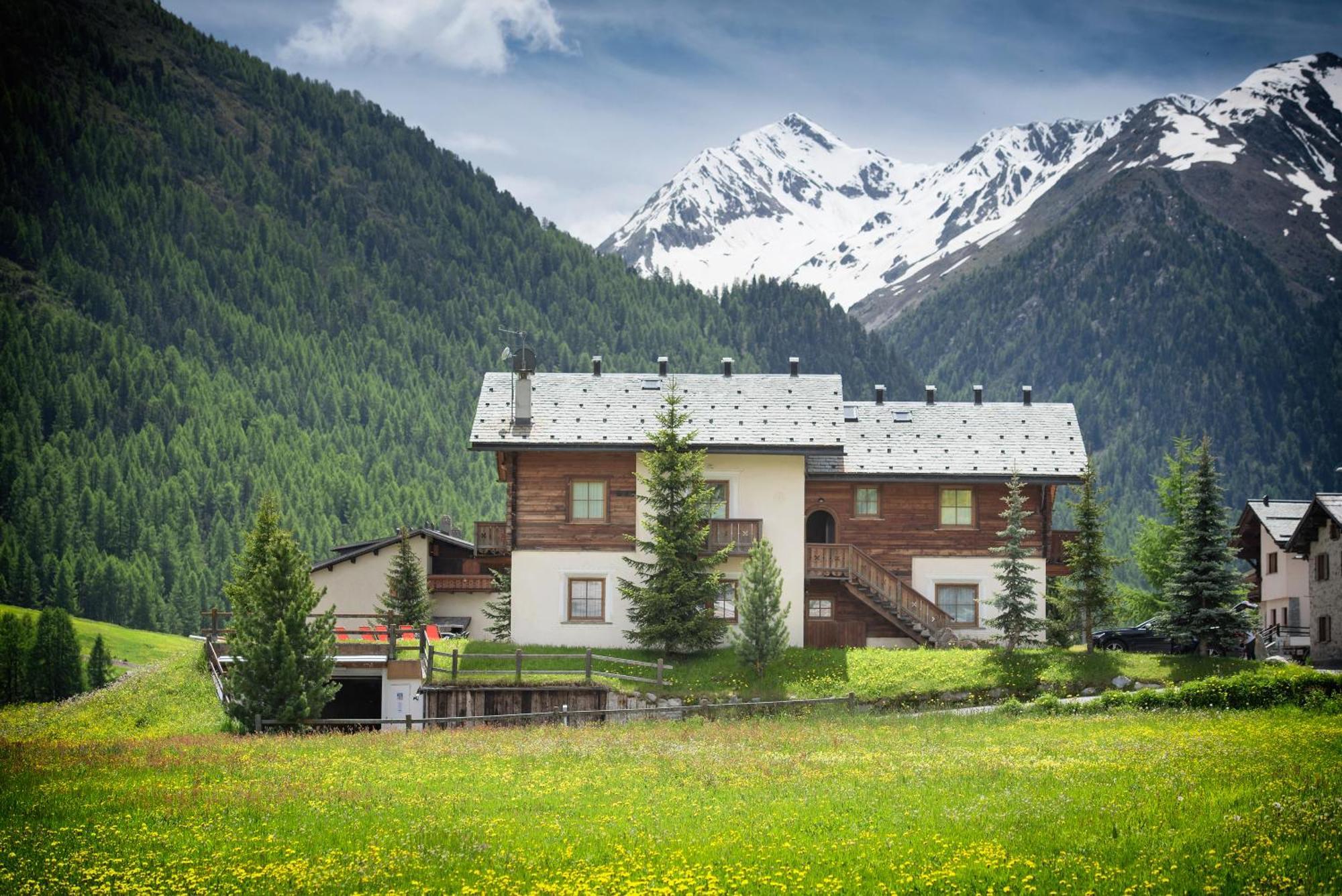 Residence Le Cascate ลีวินโญ ภายนอก รูปภาพ