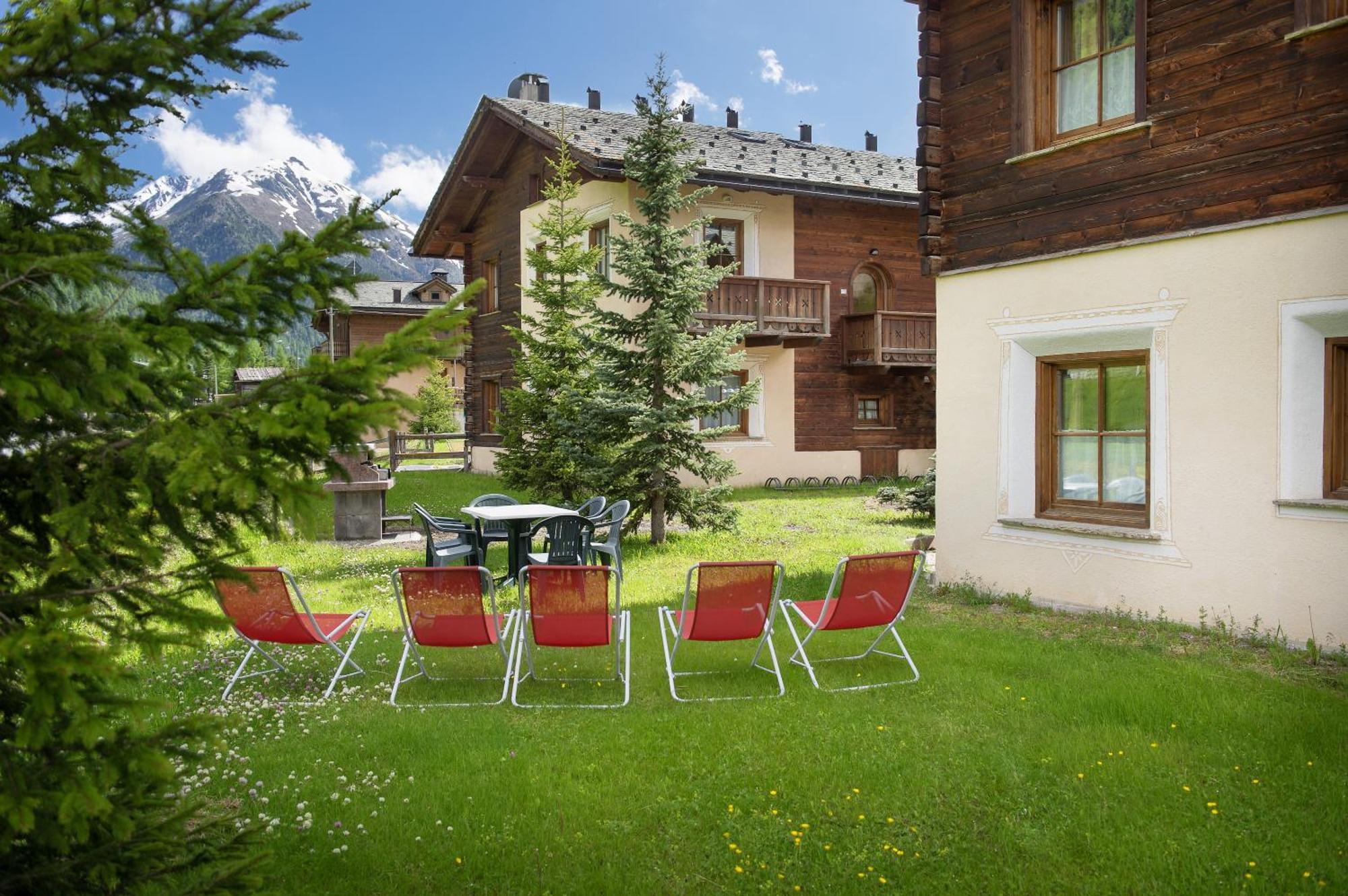 Residence Le Cascate ลีวินโญ ภายนอก รูปภาพ